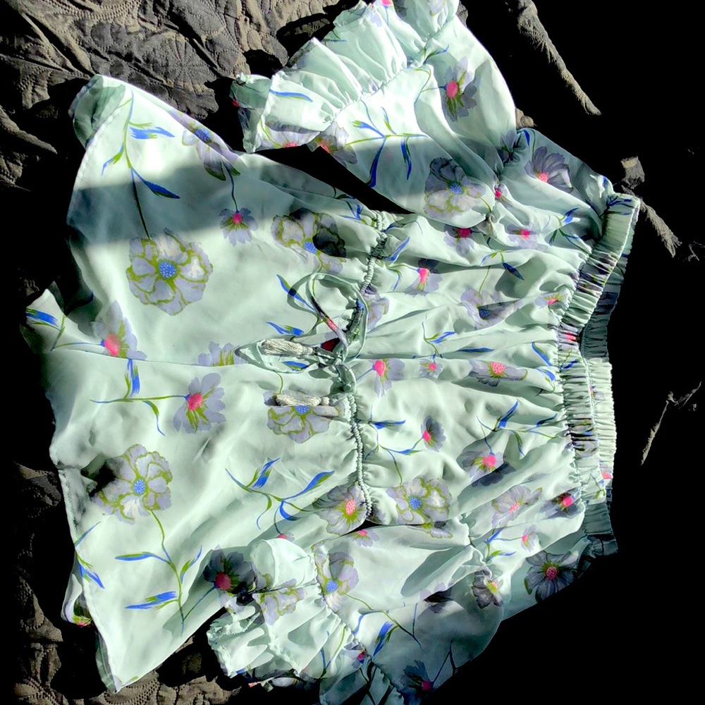 Cute flowery flowy romper